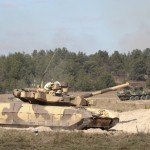 Украинские танки стягиваются к границе с Россией