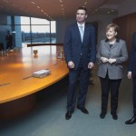 Меркель встретится с оппозицией, а Януковича называют «полупрезидентом»