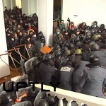 Жители города Винница захватили здания обладминистрации и облсовета. Протестующие требуют отставки губернатора (видео)