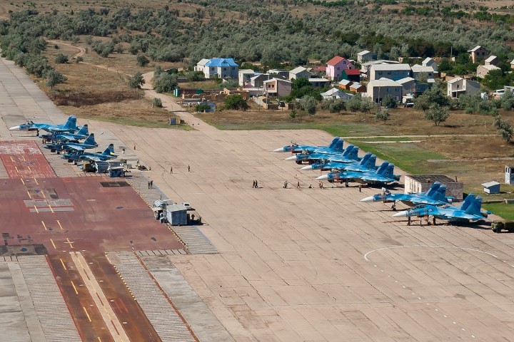 1395853310_russian_naval_aviation_aircraft_at_novofedorovka_airbase