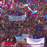 В первомайском шествии профсоюзов по Красной площади приняли участие более 100 тыс. человек